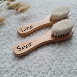 Houten borstel met naam