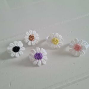 Elastiekje madelief groot